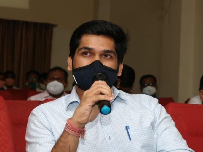 MLA Ruturaj Patil is aggressive as the color company has weakened Kolhapur; Demand for withdrawal of advertisement | रंग कंपनीने कोल्हापूरला हिणवल्याने ऋतूराज पाटील आक्रमक; जाहिरात मागे घेण्याची मागणी MLA Ruturaj Patil is aggressive as the color company has weakened Kolhapur; Demand for withdrawal of advertisement | रंग कंपनीने कोल्हापूरला हिणवल्याने ऋतूराज पाटील आक्रमक; जाहिरात मागे घेण्याची मागणी