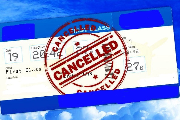 The number of railway passengers in Solapur decreased; One and a half hundred tickets are canceled every day | सोलापुरातील रेल्वे प्रवाशांची संख्या घटली; रोज होतात दीडशे तिकीटं रद्द The number of railway passengers in Solapur decreased; One and a half hundred tickets are canceled every day | सोलापुरातील रेल्वे प्रवाशांची संख्या घटली; रोज होतात दीडशे तिकीटं रद्द