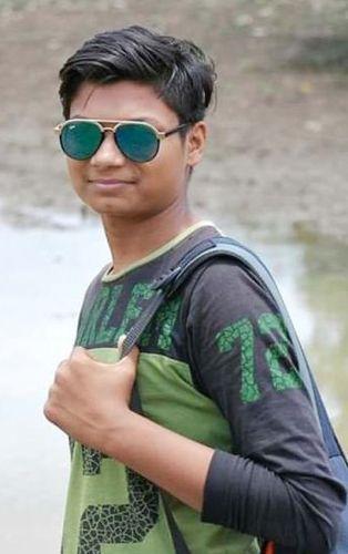 A youth become victim of 'PUBG Game' | ‘पबजी’च्या आहारी गेलेल्या तरुणाचा मृत्यू A youth become victim of 'PUBG Game' | ‘पबजी’च्या आहारी गेलेल्या तरुणाचा मृत्यू