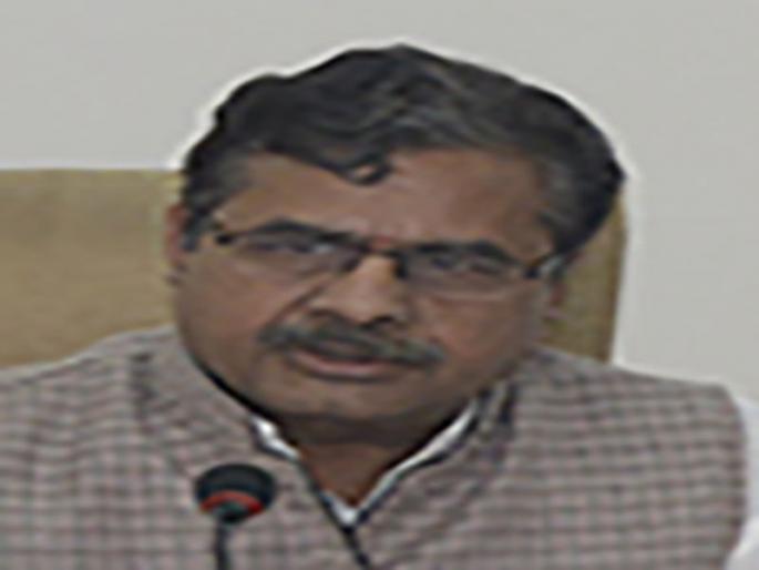 Public awareness will give priority to customer | जनजागृती करुन ग्राहक हितास प्राधान्य देणार -अरुण देशपांडे Public awareness will give priority to customer | जनजागृती करुन ग्राहक हितास प्राधान्य देणार -अरुण देशपांडे