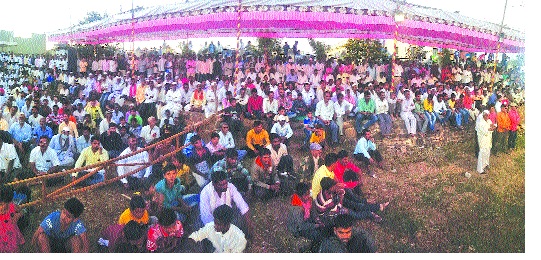 Haryana, Punjab dominate the mehani field: Maharashtra and Karnataka Mallana also participate | मायणीच्या मैदानात हरियाणा, पंजाबचे वर्चस्व : महाराष्ट्रासह कर्नाटकातील मल्लांचाही सहभाग Haryana, Punjab dominate the mehani field: Maharashtra and Karnataka Mallana also participate | मायणीच्या मैदानात हरियाणा, पंजाबचे वर्चस्व : महाराष्ट्रासह कर्नाटकातील मल्लांचाही सहभाग