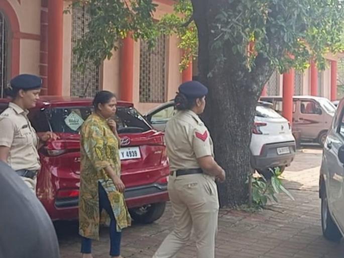 17 crores given to ministers officials for jobs prime suspect pooja naik allegations create a stir | नोकऱ्यांसाठी मंत्री, अधिकाऱ्यांना १७ कोटी दिले; मुख्य संशयित पूजा नाईकच्या आरोपाने खळबळ