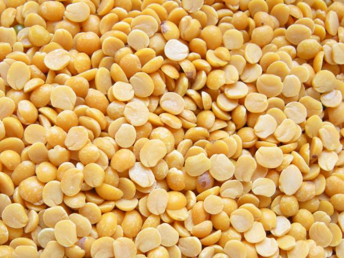 Papal pulses are in demand at half | पापडाच्या डाळींची मागणी निम्म्यावर Papal pulses are in demand at half | पापडाच्या डाळींची मागणी निम्म्यावर