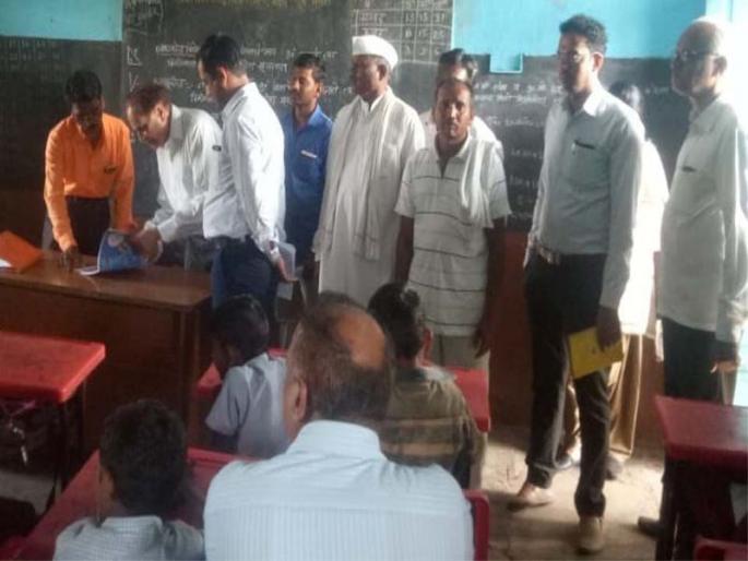 Resolve Problems with Reservations | पुनर्वसीतांच्या समस्या तातडीने सोडवा