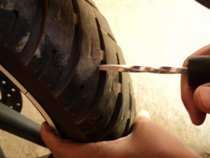 Beware !! this can happen to you also | सावधान !! तुमच्या साेबतही घडू शकताे असा प्रकार