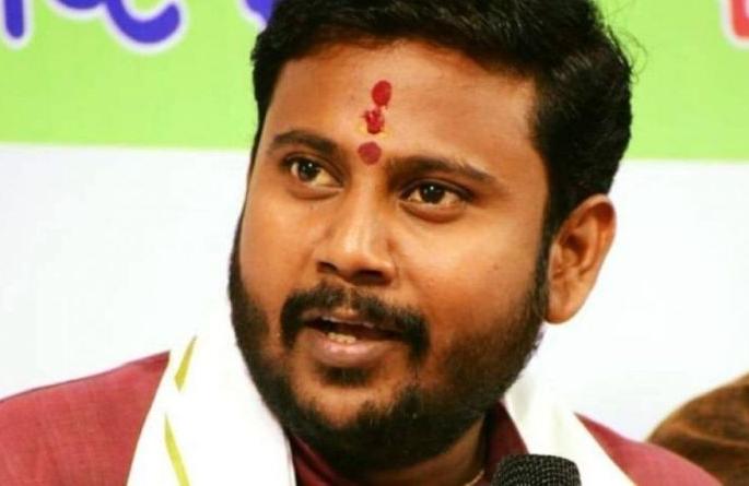 Tushar Pundkar massacre: Tushar killed in 39 minutes! | तुषार पुंडकर हत्याकांड : ३९ मिनिटांत झाली तुषार यांची हत्या! Tushar Pundkar massacre: Tushar killed in 39 minutes! | तुषार पुंडकर हत्याकांड : ३९ मिनिटांत झाली तुषार यांची हत्या!