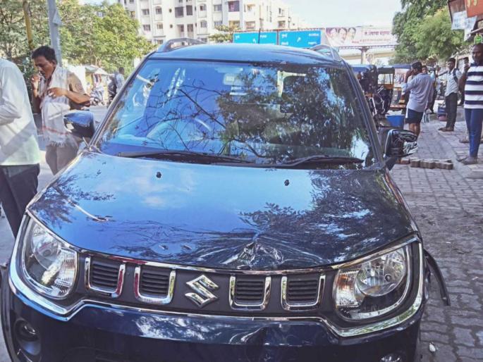 doctor car at sassoon hospital blew up the four | ससून रुग्णालयातील डाॅक्टरच्या कारने चौघांना उडवले doctor car at sassoon hospital blew up the four | ससून रुग्णालयातील डाॅक्टरच्या कारने चौघांना उडवले