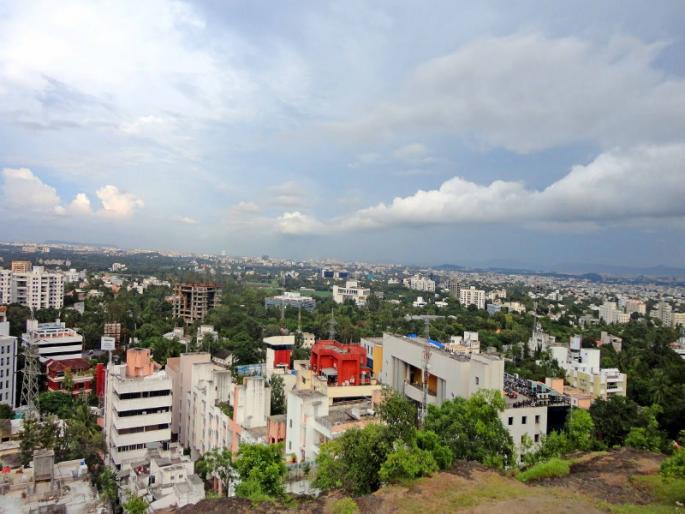 Smart Pune city still struggles with basic problems |  स्मार्ट पुण्याचा अजूनही मूलभूत समस्यांशीच झगडा  Smart Pune city still struggles with basic problems |  स्मार्ट पुण्याचा अजूनही मूलभूत समस्यांशीच झगडा