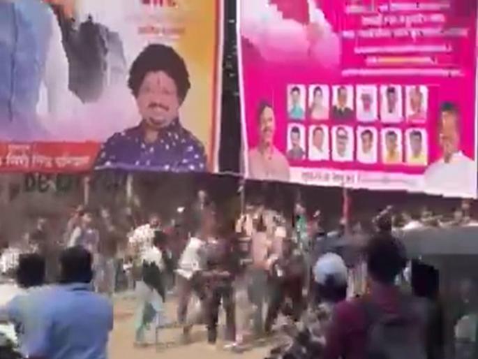 Fight between college students in Bharati Vidyapeeth premises; Video goes viral on social media | भारती विद्यापीठ परिसरात महाविद्यालयीन विद्यार्थ्यांमध्ये  हाणामारी; व्हिडिओ सोशल मीडियावर व्हायरल