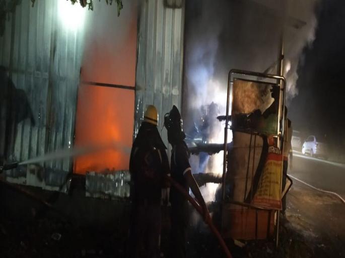 massive fire breaks out in two shops in hinjewadi pune SSS | हिंजवडीमध्ये दोन दुकानांना भीषण आग, मोठे नुकसान massive fire breaks out in two shops in hinjewadi pune SSS | हिंजवडीमध्ये दोन दुकानांना भीषण आग, मोठे नुकसान