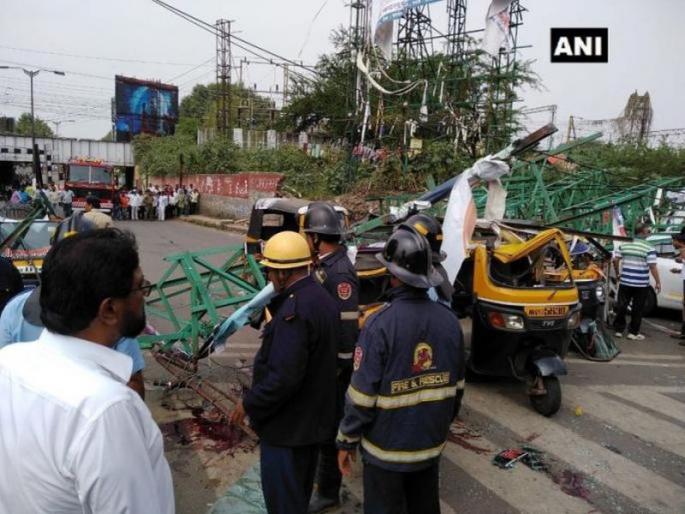 two people arrested in Pune hoarding crash in Juna Bazar Chowk | पुण्यात होर्डिंग कोसळल्या प्रकरणी रेल्वेच्या दोन कर्मचार्यांना अटक  two people arrested in Pune hoarding crash in Juna Bazar Chowk | पुण्यात होर्डिंग कोसळल्या प्रकरणी रेल्वेच्या दोन कर्मचार्यांना अटक