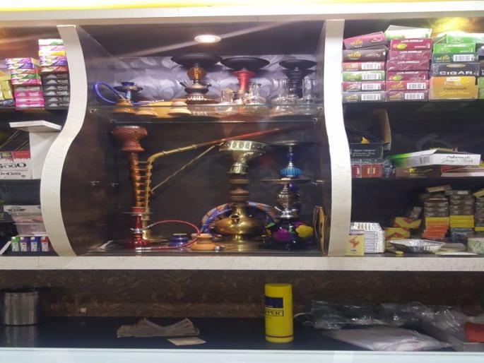 Knowing the addiction of minors, increasing anxiety among parents | अल्पवयीन मुले व्यसनाच्या विळख्यात, पालकांमध्ये वाढते चिंता Knowing the addiction of minors, increasing anxiety among parents | अल्पवयीन मुले व्यसनाच्या विळख्यात, पालकांमध्ये वाढते चिंता