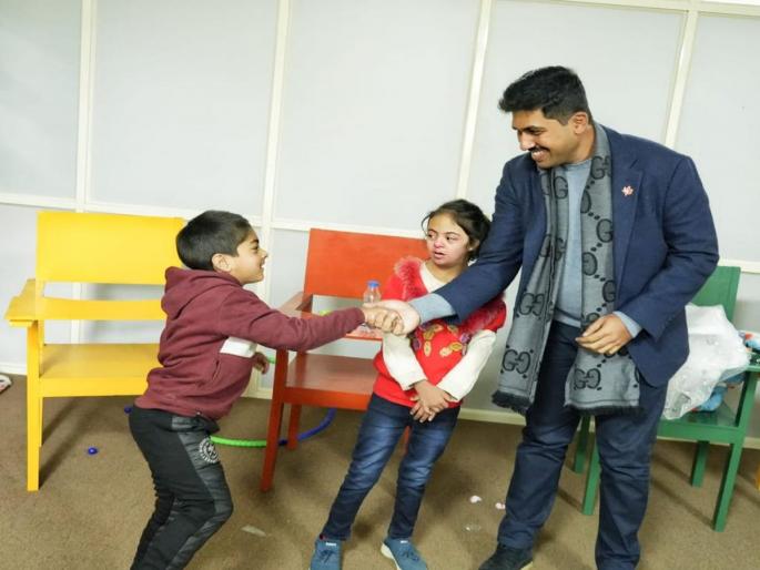 1st anniversary of 'Dagger Parivar School' in Kashmir with excitement | काश्मीरमधील ‘डॅगर परिवार स्कूल’चा पहिला वर्धापनदिन उत्साहात  