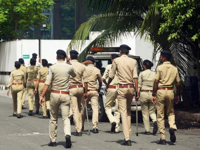 Action will be taken if messages are sent that spread rumours Pune Police on alert mode in the wake of Nagpur violence | Pune Police: अफवा पसरविणारे संदेश पाठविल्यास कारवाई; नागपूर हिंसाचाराच्या पार्श्वभूमीवर पुणे पोलीस अलर्ट मोडवर Action will be taken if messages are sent that spread rumours Pune Police on alert mode in the wake of Nagpur violence | Pune Police: अफवा पसरविणारे संदेश पाठविल्यास कारवाई; नागपूर हिंसाचाराच्या पार्श्वभूमीवर पुणे पोलीस अलर्ट मोडवर
