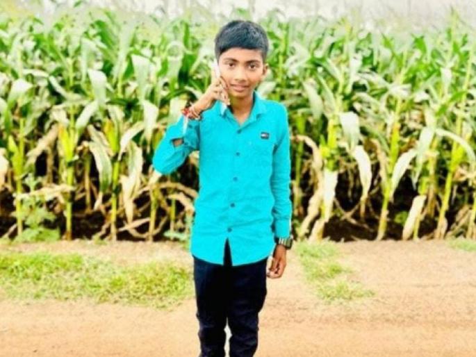 A 13-year-old child died in a leopard attack in Pimparkhed; Angry villagers blocked the road, burned a forest department vehicle and base camp | पिंपरखेडमध्ये बिबट्याच्या हल्ल्यात १३ वर्षीय चिमुकल्याचा मृत्यू; संतप्त ग्रामस्थांचा रास्तारोको, वनविभागाची गाडी व बेस कॅम्प जाळले