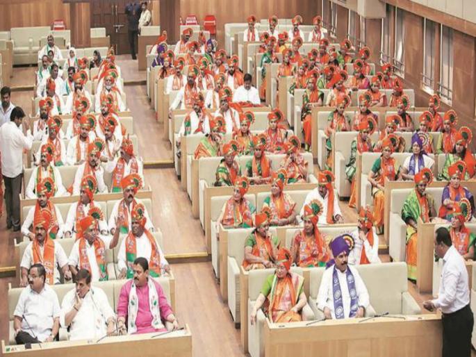 BJP learns a lesson from 'Sangli'; Standing Education Committee warns corporators for election | भाजपने 'सांगली'वरुन घेतला धडा; स्थायी शिक्षण समिती निवडणुकीसाठी नगरसेवकांना बजावला 'व्हिप' BJP learns a lesson from 'Sangli'; Standing Education Committee warns corporators for election | भाजपने 'सांगली'वरुन घेतला धडा; स्थायी शिक्षण समिती निवडणुकीसाठी नगरसेवकांना बजावला 'व्हिप'