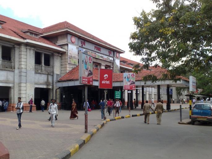 3 minor girls in Pune after traveling by train from Delhi to Pune; Disaster was averted due to the promptness of the police | 3 अल्पवयीन मुली, दिल्लीहून पुण्यात आल्या, हॉटेलमध्ये रूम मागण्यास गेल्या अन्... 3 minor girls in Pune after traveling by train from Delhi to Pune; Disaster was averted due to the promptness of the police | 3 अल्पवयीन मुली, दिल्लीहून पुण्यात आल्या, हॉटेलमध्ये रूम मागण्यास गेल्या अन्...