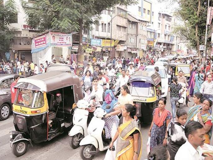 5 to 15 thousand penalties for driving a vehicle that would be hampering traffic | वाहतुकीला अडथळा ठरेल असे वाहन लावल्यास ५ ते १५ हजारांचा दंड 5 to 15 thousand penalties for driving a vehicle that would be hampering traffic | वाहतुकीला अडथळा ठरेल असे वाहन लावल्यास ५ ते १५ हजारांचा दंड