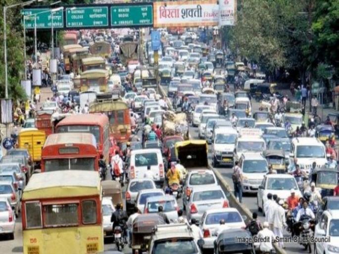 The number of vehicles increasing fast in Pune as per populations | अबब..! पुण्यात लोकसंख्येप्रमाणेच फुगतेय वाहन संख्या The number of vehicles increasing fast in Pune as per populations | अबब..! पुण्यात लोकसंख्येप्रमाणेच फुगतेय वाहन संख्या