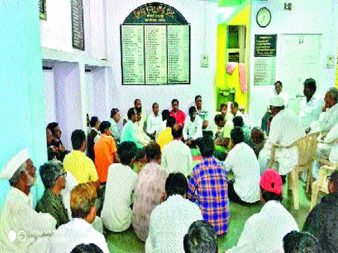 Opposing Jejuri Ghat Raod | जेजुरी घाटरस्त्याला विरोध, गडाच्या अस्तित्वाला पोहोचू शक तो धोका Opposing Jejuri Ghat Raod | जेजुरी घाटरस्त्याला विरोध, गडाच्या अस्तित्वाला पोहोचू शक तो धोका