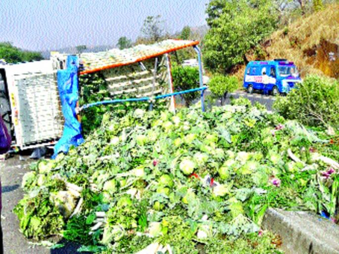 Women injured in road accident near Kasara | कसाऱ्याजवळ अपघातात महिला जखमी
