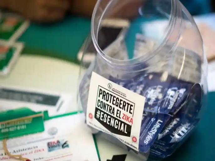 The gram panchayat felt condoms in pune because of Zika's fear; Avoid pregnancy for four months | झिकाच्या भीतीमुळे ग्रामपंचायतीने वाटले कंडोम; चार महिने टाळा गर्भधारणा, पुण्यातील प्रकार The gram panchayat felt condoms in pune because of Zika's fear; Avoid pregnancy for four months | झिकाच्या भीतीमुळे ग्रामपंचायतीने वाटले कंडोम; चार महिने टाळा गर्भधारणा, पुण्यातील प्रकार