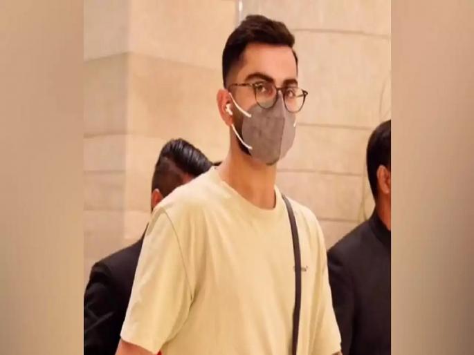  Punjab Cricket Association gives musical touch to Virat Kohli's arrival in Mohali, watch video  | VIDEO: पंजाब क्रिकेट असोसिएशनने गाणं वाजवून किंग कोहलीचं केलं स्वागत, व्हिडीओ होतोय व्हायरल