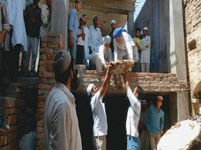 brahmins donate land for Masjid | सामाजिक सलोख्याचं दर्शन; मशिदीसाठी ब्राह्मणांकडून जमिनीचं दान, शिखांनीही उभारला निधी brahmins donate land for Masjid | सामाजिक सलोख्याचं दर्शन; मशिदीसाठी ब्राह्मणांकडून जमिनीचं दान, शिखांनीही उभारला निधी