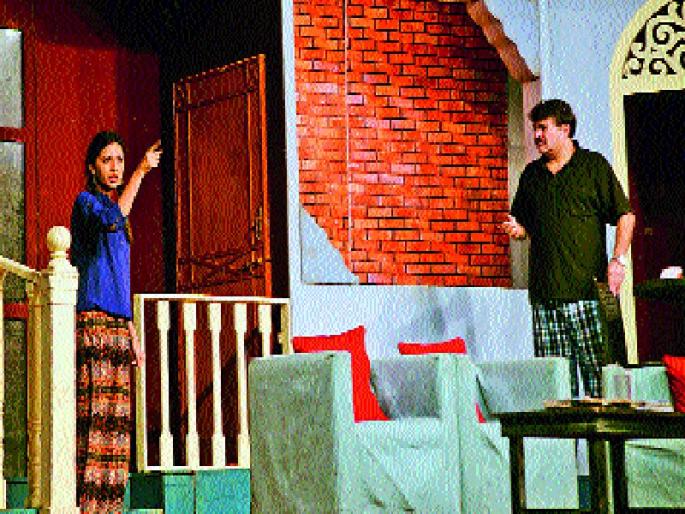 Unforgettable response to Lokmat 'Drama Prasad' | लोकमत ‘नाटकांचा नजराणा’ला सखींचा अभूतपूर्व प्रतिसाद Unforgettable response to Lokmat 'Drama Prasad' | लोकमत ‘नाटकांचा नजराणा’ला सखींचा अभूतपूर्व प्रतिसाद