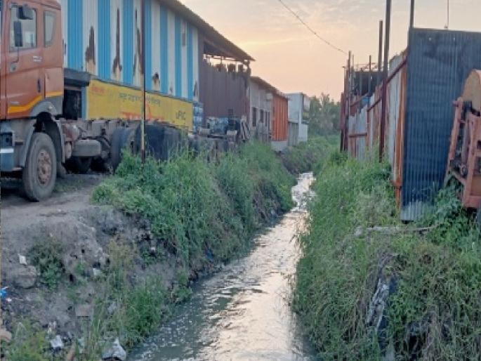 Sangli Municipal Corporation canceled the planned project of 288 houses due to availability of space in the flood plain and construction started at this place | Sangli: गरिबांच्या घरांचा प्रकल्प रद्द..मग श्रीमंतांना रान मोकळे का? Sangli Municipal Corporation canceled the planned project of 288 houses due to availability of space in the flood plain and construction started at this place | Sangli: गरिबांच्या घरांचा प्रकल्प रद्द..मग श्रीमंतांना रान मोकळे का?