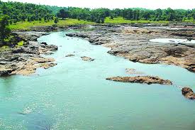 Water of Wara project in Pus river | वारा प्रकल्पाचे पाणी पूस नदीत Water of Wara project in Pus river | वारा प्रकल्पाचे पाणी पूस नदीत