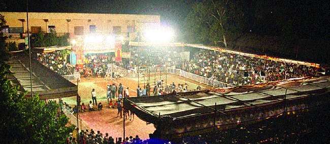 Pure water in Pusgaon by NAL for millions of pilgrims: Gram panchayat Sajj-Pasegaon Yatra 2017 | लाखो यात्रेकरूंसाठी नळाद्वारे पुसेगाव येथे शुद्ध पाणी : ग्रामपंचायत सज्ज -पुसेगाव यात्रा 2017 Pure water in Pusgaon by NAL for millions of pilgrims: Gram panchayat Sajj-Pasegaon Yatra 2017 | लाखो यात्रेकरूंसाठी नळाद्वारे पुसेगाव येथे शुद्ध पाणी : ग्रामपंचायत सज्ज -पुसेगाव यात्रा 2017