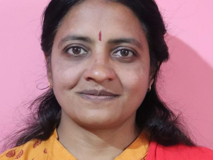 Durga Vahini - Puspalata Afune to make girls self reliant | मुलींना आत्मनिर्भर बनविण्यासाठी दुर्गा वाहिनी - पुष्पलता अफूणे Durga Vahini - Puspalata Afune to make girls self reliant | मुलींना आत्मनिर्भर बनविण्यासाठी दुर्गा वाहिनी - पुष्पलता अफूणे