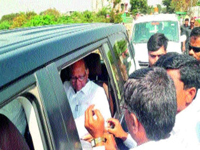 Sangviikar Pawar's Pawar is talking about the pollution of the Neera | नीरेच्या प्रदूषणाबाबत सांगवीकरांचे पवारांना साकडे Sangviikar Pawar's Pawar is talking about the pollution of the Neera | नीरेच्या प्रदूषणाबाबत सांगवीकरांचे पवारांना साकडे