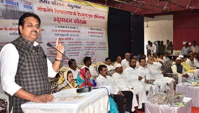 The public has lost due to the central government and the state government | केंद्र व राज्यातील सरकारमुळे जनता होरपळली The public has lost due to the central government and the state government | केंद्र व राज्यातील सरकारमुळे जनता होरपळली