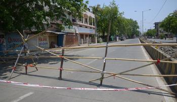 Parvatinagar in danger of becoming a new hotspot | CoronaVirus in Nagpur:नागपुरातील पार्वतीनगर नवा हॉटस्पॉट ठरण्याचा धोका Parvatinagar in danger of becoming a new hotspot | CoronaVirus in Nagpur:नागपुरातील पार्वतीनगर नवा हॉटस्पॉट ठरण्याचा धोका