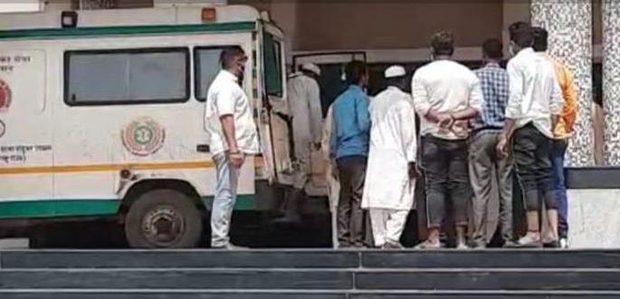 Coronavirus: १२ Foreign citizens kept in quarantin and aisolation | Coronavirus : १२ विदेशी नागरिक 'क्वारंटीन', 'आयसोलेशन' कक्षात Coronavirus: १२ Foreign citizens kept in quarantin and aisolation | Coronavirus : १२ विदेशी नागरिक 'क्वारंटीन', 'आयसोलेशन' कक्षात