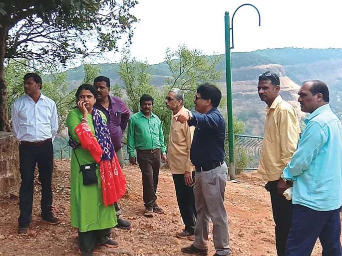 Points from Matheran will be revived; Beautification work on the battlefield | माथेरानमधील पॉइंट्सना मिळणार संजीवनी; सुशोभीकरणाची कामे युद्धपातळीवर Points from Matheran will be revived; Beautification work on the battlefield | माथेरानमधील पॉइंट्सना मिळणार संजीवनी; सुशोभीकरणाची कामे युद्धपातळीवर