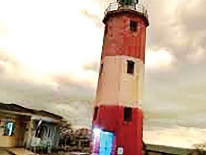 Fisherman's situation as Nanewell lamp house closed; The threat was exacerbated | नानवेल दीपगृह बंद असल्याने मच्छीमारांचे हाल; धोका बळावला Fisherman's situation as Nanewell lamp house closed; The threat was exacerbated | नानवेल दीपगृह बंद असल्याने मच्छीमारांचे हाल; धोका बळावला