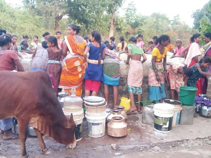 Alternative arrangements for water shortage in the district; The organization, the people's representative, came to help | जिल्ह्यात पाणीटंचाईवर पर्यायी व्यवस्था; संस्था, लोकप्रतिनिधी मदतीसाठी सरसावले Alternative arrangements for water shortage in the district; The organization, the people's representative, came to help | जिल्ह्यात पाणीटंचाईवर पर्यायी व्यवस्था; संस्था, लोकप्रतिनिधी मदतीसाठी सरसावले