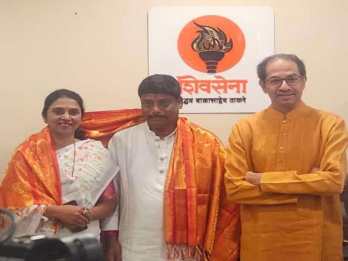 Taught a good lesson Uddhav Thackeray congratulates Ravindra Dhangekar | 'चांगला धडा शिकवलास...! उद्धव ठाकरेंची रविंद्र धंगेकरांना शाबासकी Taught a good lesson Uddhav Thackeray congratulates Ravindra Dhangekar | 'चांगला धडा शिकवलास...! उद्धव ठाकरेंची रविंद्र धंगेकरांना शाबासकी