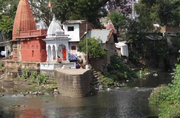 Contaminated water from Nag, Pivli and Kanhan rivers is flowing into Waingange | नागपुरातील नाग, पिवळी व कन्हान नदीचे दूषित पाणी जात आहे वैनगंगेत