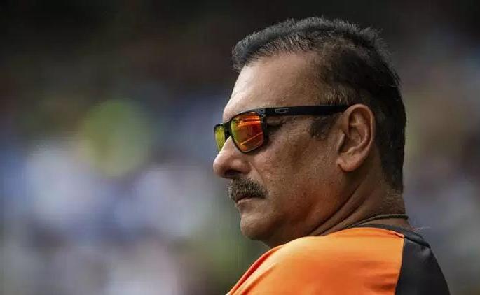 Ravi Shastri has said 'this' only thing and the position get the of coach | रवी शास्त्रींनी 'ही' एकच गोष्ट सांगितली आणि प्रशिक्षकपदाची माळ गळ्यात पडली