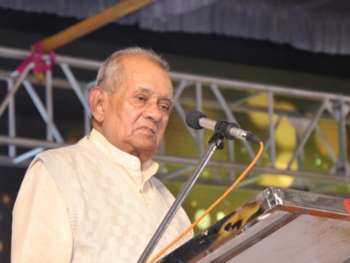 'Terrorism' has been created in the literature: R.R.Borade | साहित्यामध्ये ‘दहशतवाद’ निर्माण झालाय : रा. रं. बोराडे 'Terrorism' has been created in the literature: R.R.Borade | साहित्यामध्ये ‘दहशतवाद’ निर्माण झालाय : रा. रं. बोराडे