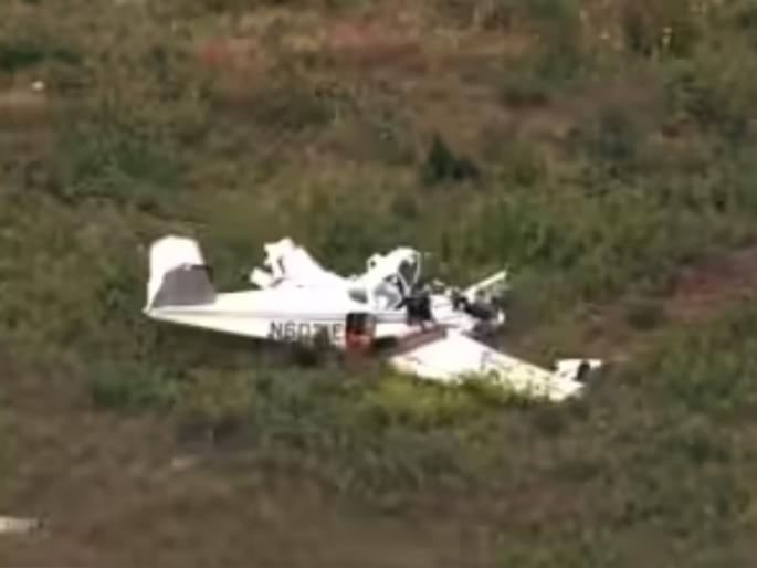 Terrible helicopter accident in Minnesota, 'R66' helicopter burns down near airport; passengers die | मिनेसोटात हेलिकॉप्टरचा भीषण अपघात, एअरपोर्टजवळ 'आर६६' हेलिकॉप्टर जळून खाक; प्रवाशांचा मृत्यू Terrible helicopter accident in Minnesota, 'R66' helicopter burns down near airport; passengers die | मिनेसोटात हेलिकॉप्टरचा भीषण अपघात, एअरपोर्टजवळ 'आर६६' हेलिकॉप्टर जळून खाक; प्रवाशांचा मृत्यू