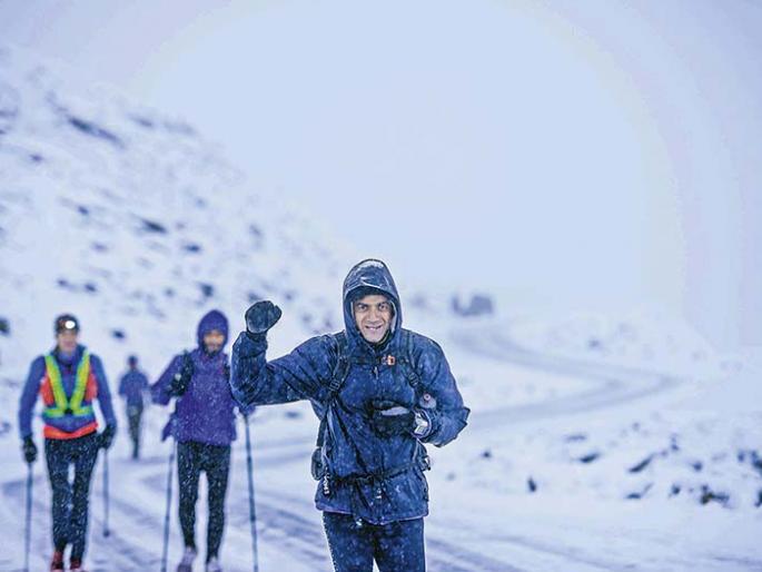 Meet the 555km marathon runner from Pune | भेटा साडेपाच दिवसात 555 किलोमीटर मॅरेथॉन धावणार्या पुणेकराला! Meet the 555km marathon runner from Pune | भेटा साडेपाच दिवसात 555 किलोमीटर मॅरेथॉन धावणार्या पुणेकराला!