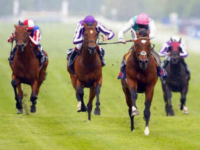 Breaking: 27 big bookies arrested for betting on race course in pune | Breaking: पुण्यात घोड्यांच्या शर्यतीवर बेटींग घेणाऱ्या २७ बड्या बुकींना अटक