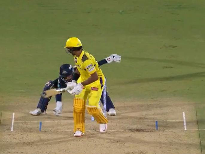 IPL 2024, CSK Vs GT: Awesome! Rashid's spin and Saha's agility preyed on Rachin Ravindra | IPL 2024, CSK Vs GT: जबरदस्त! रशिदची फिरकी अन् साहाच्या चपळाईने केली तळपणाऱ्या रवींद्रची शिकार