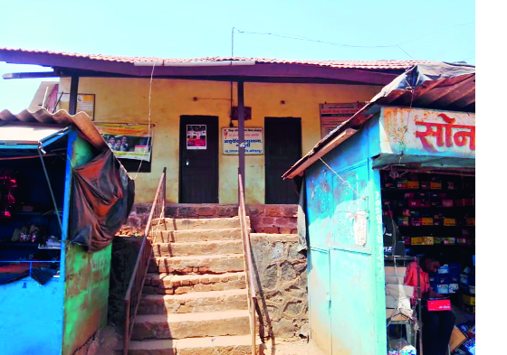 Few complaints; Good service at some places- 'Petrolinar Health Center' | थोड्या तक्रारी; काही ठिकाणी सेवाही चांगली -‘राधानगरी‘तील आरोग्य केंद्र Few complaints; Good service at some places- 'Petrolinar Health Center' | थोड्या तक्रारी; काही ठिकाणी सेवाही चांगली -‘राधानगरी‘तील आरोग्य केंद्र