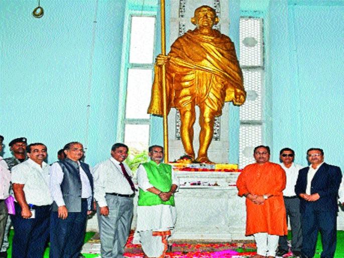 The Father of the Nation Mahatma Gandhi is the symbol of secularism - Radha Mohan Singh | राष्ट्रपिता महात्मा गांधी हे सर्वधर्मसमभावाचे प्रतीक -  राधामोहन सिंह The Father of the Nation Mahatma Gandhi is the symbol of secularism - Radha Mohan Singh | राष्ट्रपिता महात्मा गांधी हे सर्वधर्मसमभावाचे प्रतीक -  राधामोहन सिंह